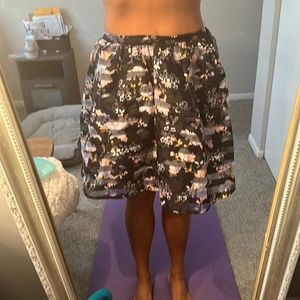 🚫SOLD🚫 Size Medium Black Sheer Pleated Floral Skirt
